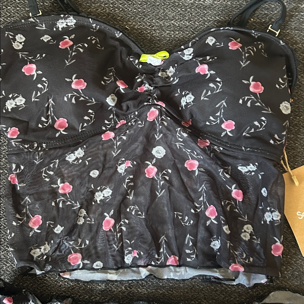 Two piece tankini set - Picture 2 of 10